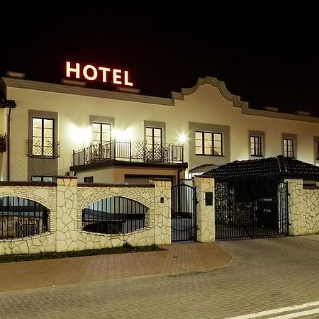 Hotel Notabene Świdnik Exterior foto