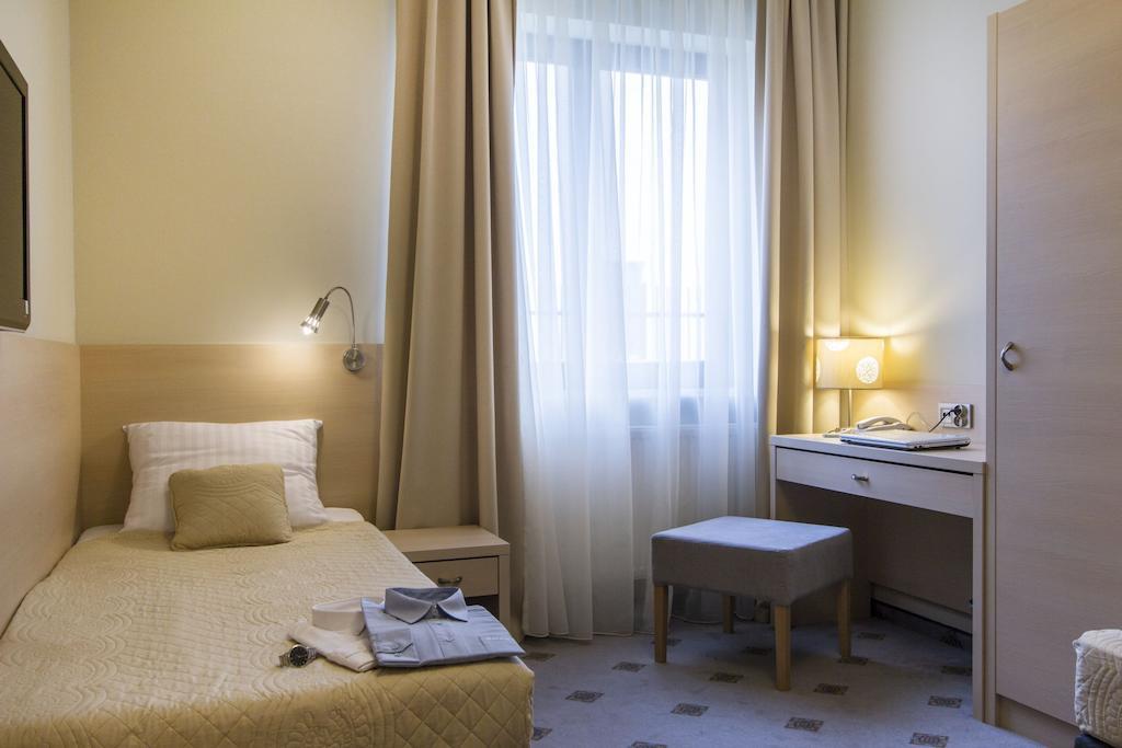 Hotel Notabene Świdnik Quarto foto